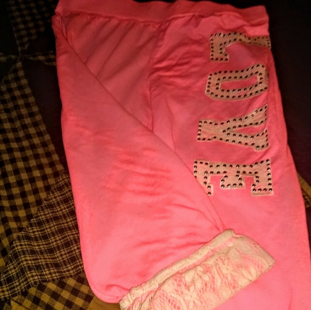 Adorable capris